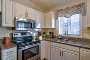 Bright, Private 3BR Duplex Unit with Parking - Image 5