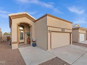 Wonderful & plush luxury home. - Image 2