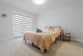 Stunning Newly Constructed Home in Port Stanley - Image 2