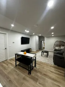 Guest Suite in Calgary NorthEast - Image 4