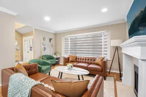 NEW Family Friendly Home - 20 Mins Downtown - Image 4