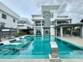 The Ultimate VillaKu w/ Private Pool, 20 Pax, Kuah - Image 5