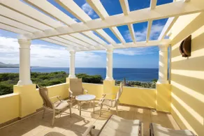 Villa Brisa - An Oceanfront GEM! - Image 4