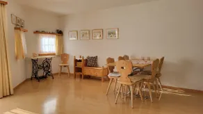 Engadine Barbey Chesa Culaischem vacation home - Image 5
