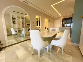 The Shine Stay - 2 Bedrooms & Balcony Near Beach - Image 3