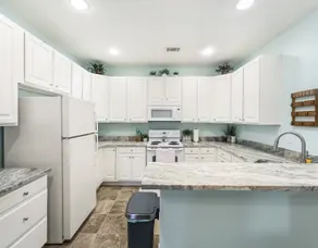 Updated 2BR condo with balcony - Image 4