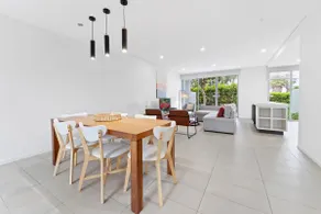 3BDRM Coastal Oasis in Magenta - Image 3