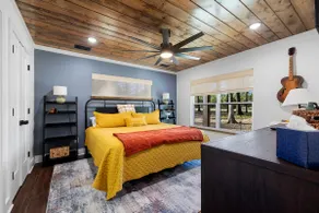 Cozy Riverfront Cabin - Image 4