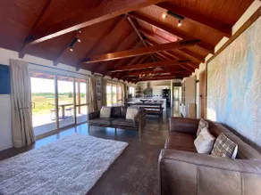 Raspberry Hut, Huge Spaces & Panoramic Views - Image 5
