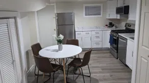 Nice 2 bed 2 bath Private floor. - Image 2