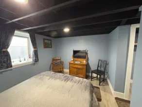 Cozy movie theater basement near downtown! - Image 2