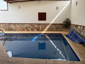 House with Pool, near the airport - Image 2