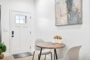 Chic 1-Bedroom Retreat - Phoenix - Image 4