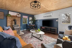 Secluded Cabin Hot Tub, Huge Deck, Fire Pit, WiFi - Image 4