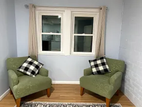 New: Value by Downtown Midland Sleeps 6 - Image 2
