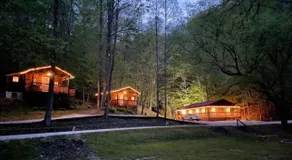 Sleepy Bear: Clamping Cabin on the RIver - Image 5