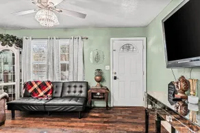 Gorgeous Cottage Near UGA - Image 4