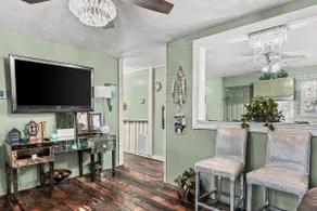 Gorgeous Cottage Near UGA - Image 3