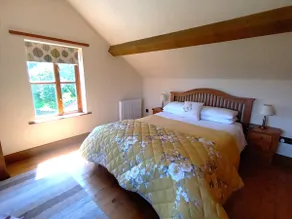 Spring Hill Cottage - Image 4