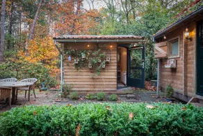 Gingerbread Huis, fabulous cabin in private woods. - Image 2