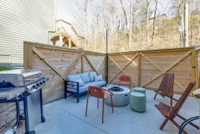 Luxury 4BR Retreat | Minutes to Downtown - Image 5