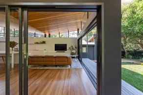 Private Architectual Beach Retreat in Pearl Beach - Image 5