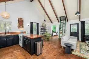 Honeysuckle House - Image 2