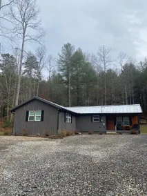NEWLY Remodeled Private home - Image 2