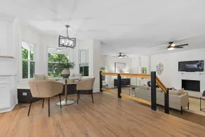 Modern 4 Bed in Quail Hollow - Image 2