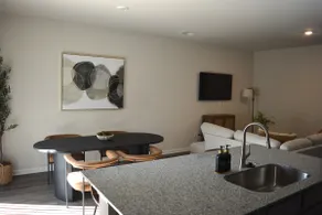 Cozy, Modern Brand New Townhouse - Image 3