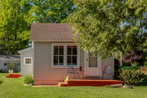 Northport Serenity — Walk to Lake Michigan & Shops - Image 3