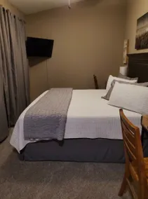 Stay in The District at Comfort Studio (Sleeps 2) - Image 5