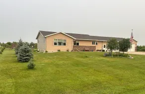Lake home, and 2 acres to roam. - Image 2