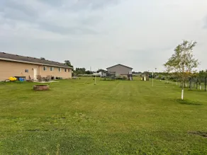 Lake home, and 2 acres to roam. - Image 5