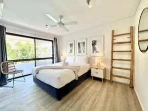 The Palmview Retreat - 800m to Hastings Street! - Image 3