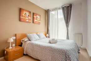 Apartment with free parking, close to the Dalí Museum - Image 4