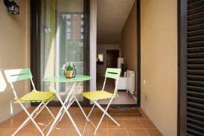 Apartment with free parking, close to the Dalí Museum - Image 5