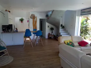 Contemporary ocean-view villa - Image 3