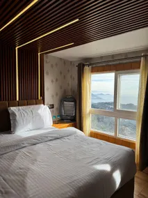 Slice of Heaven - In the heart of Queen of Hills - Image 5