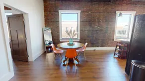 Panoramic Downtown 2-Bedroom - Image 5