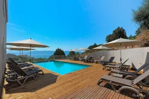 Studio with sea and pool view - Image 2