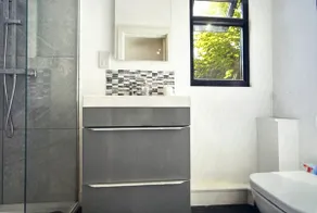 Blue Room - Image 4