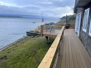 Charming Beachfront Cottage near Langley - Image 3