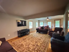 Spacious Country Retreat - Image 4