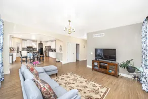 4 Bedroom House NR Ann Arbor UM - Image 2