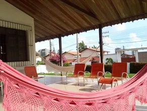 House with swimming pool, Gourmet Kitchen and Sand Court - Image 3