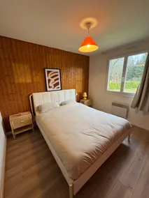 Chalet surrounded by nature - Image 5