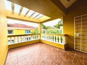 Calvin's Villa close to beach - Image 2