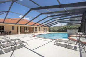 Stylish Spacious Villa with Pool 4brd 3bath - Image 3