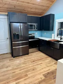 Urban Cabin - Image 4